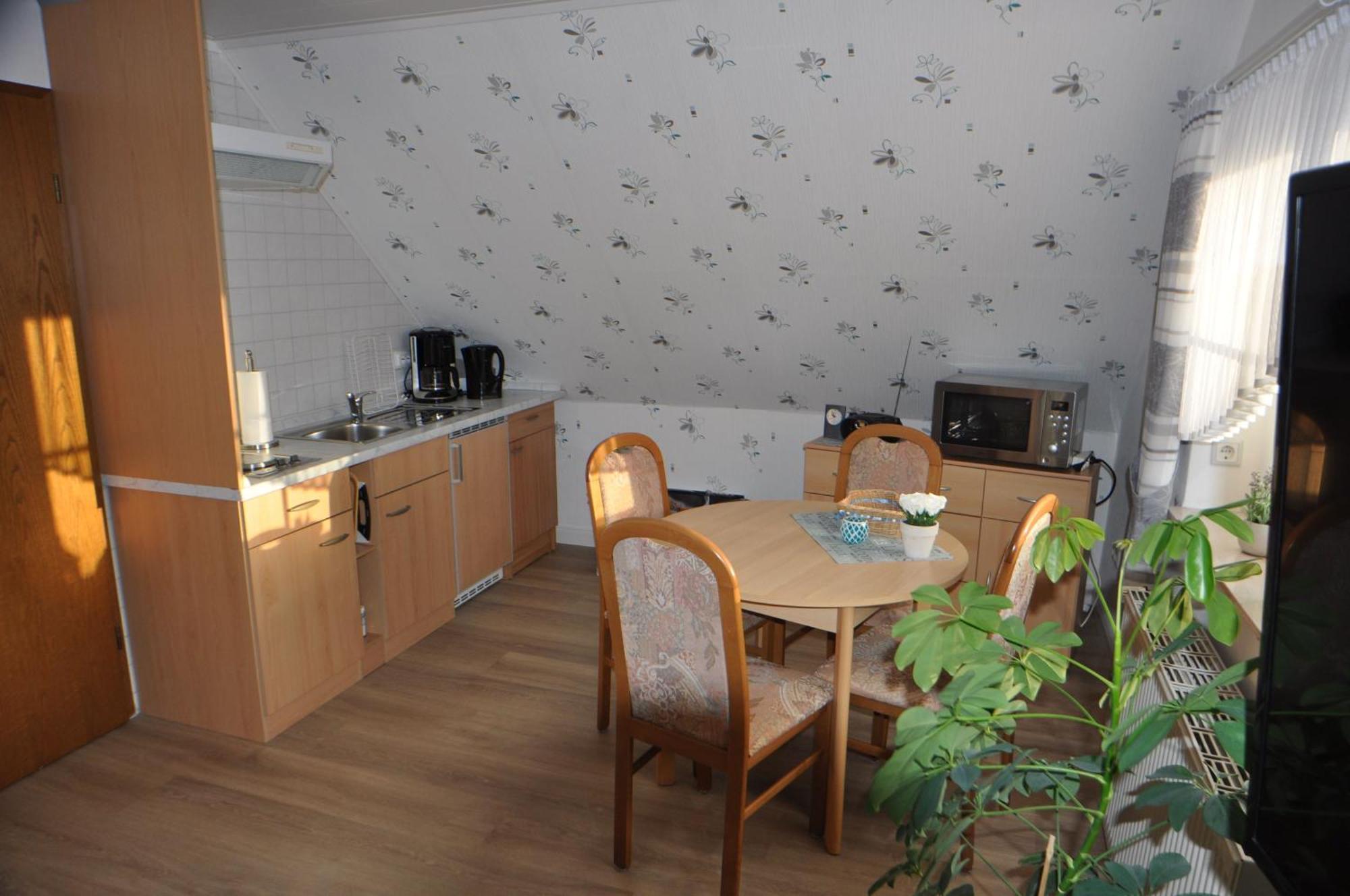 Ferienwohnung Brentano_ 65230 Moormerland Bagian luar foto