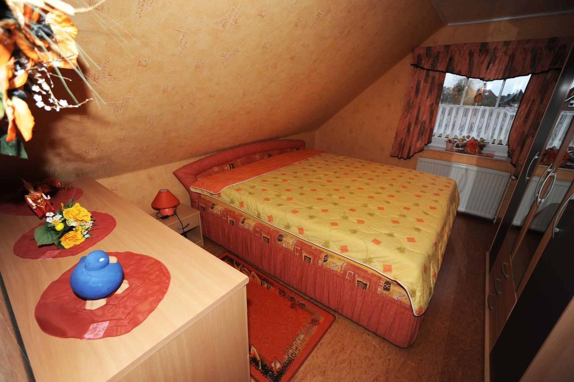 Ferienwohnung Brentano_ 65230 Moormerland Bagian luar foto